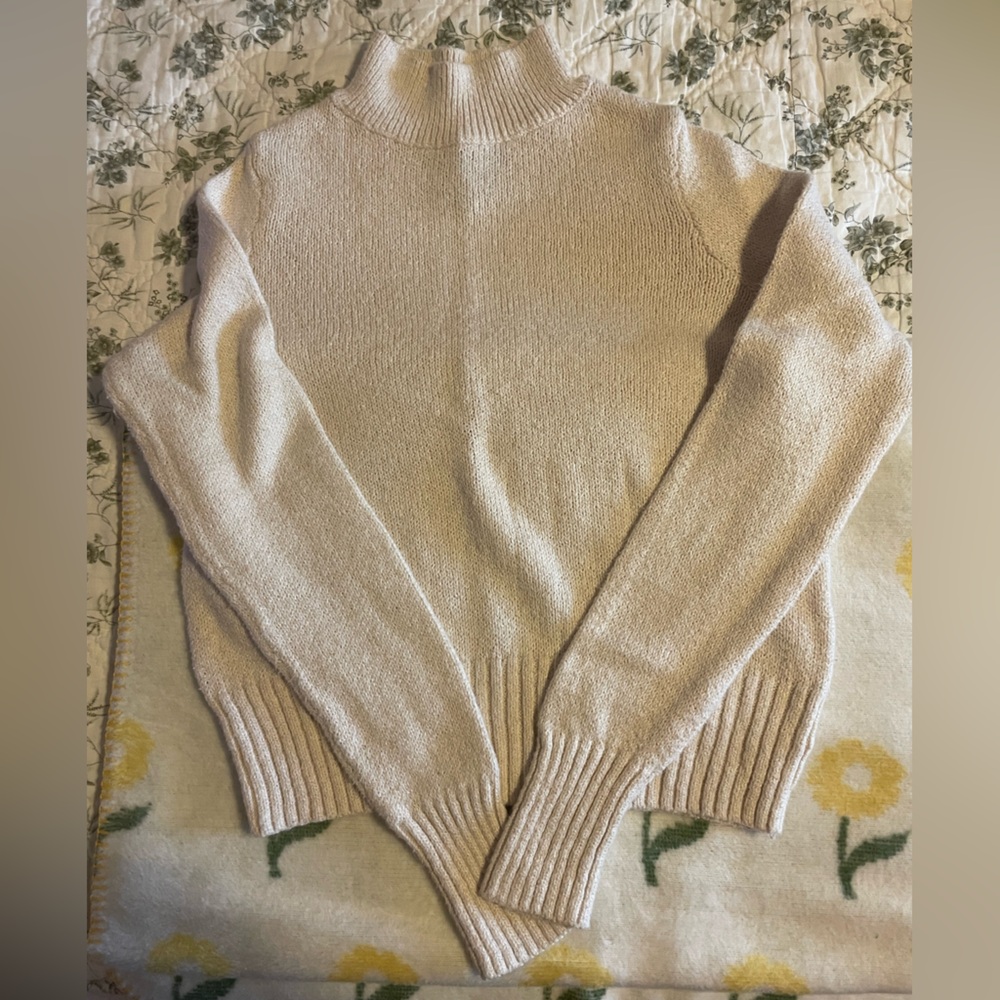 American Eagle Outfitters Cream Sweater